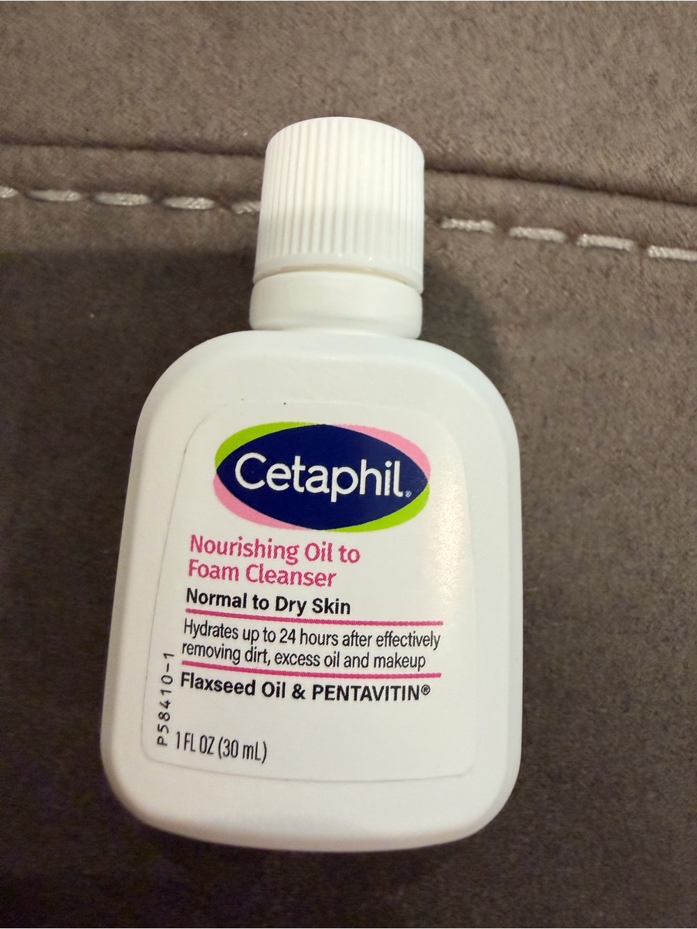 Cetaphil Nourishing Oil  - White